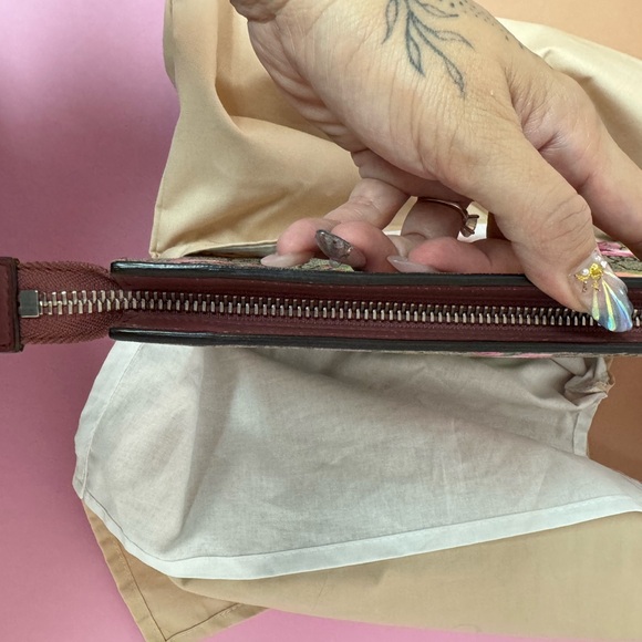 GUCCI BLOOM CLUTCH/ TOILETRIES POUCH - Picture 11 of 11